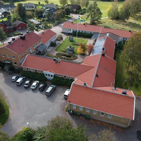 Bralanda Hotell Och Vandrarhem Екстериор снимка